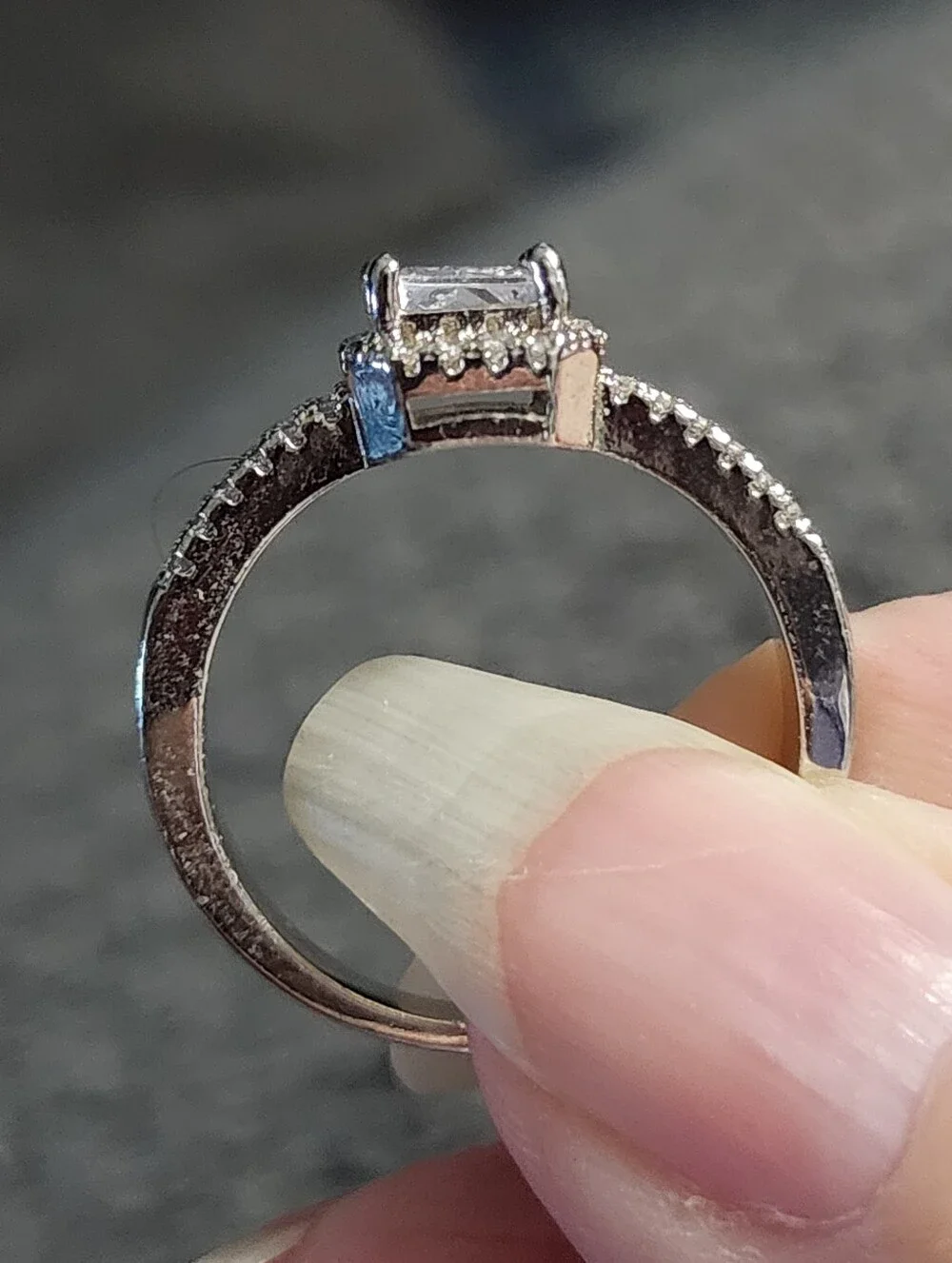 N/A silvertone crystal